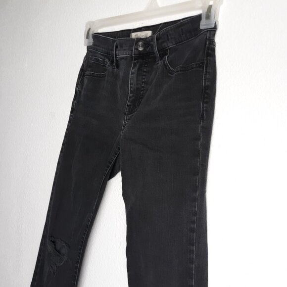 Madewell Women's Jeans Size 26 Black 9" High Riser Skinny Distressed Raw Hem - Picture 3 of 16